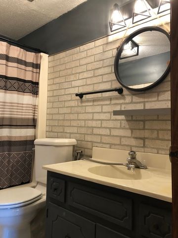 1502 Woodbridge Road 2F, Joliet, IL 60436