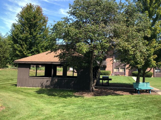 1502 Woodbridge Road 2F, Joliet, IL 60436