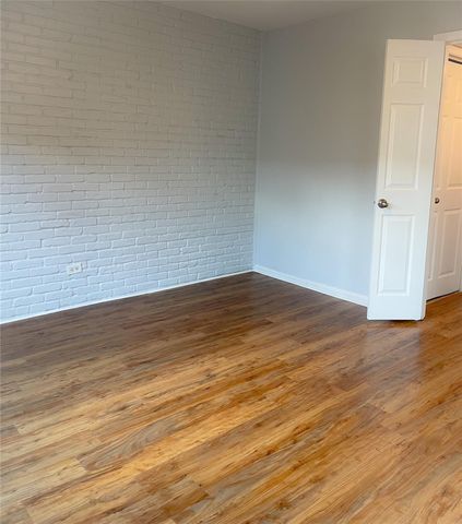 2744 Briarhurst Drive 50, Houston, TX 77057