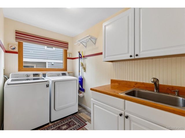 96 Mc Intyre Cir, Golden, CO 80401