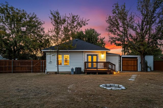 1116 Franklin Street, Weatherford, TX 76086
