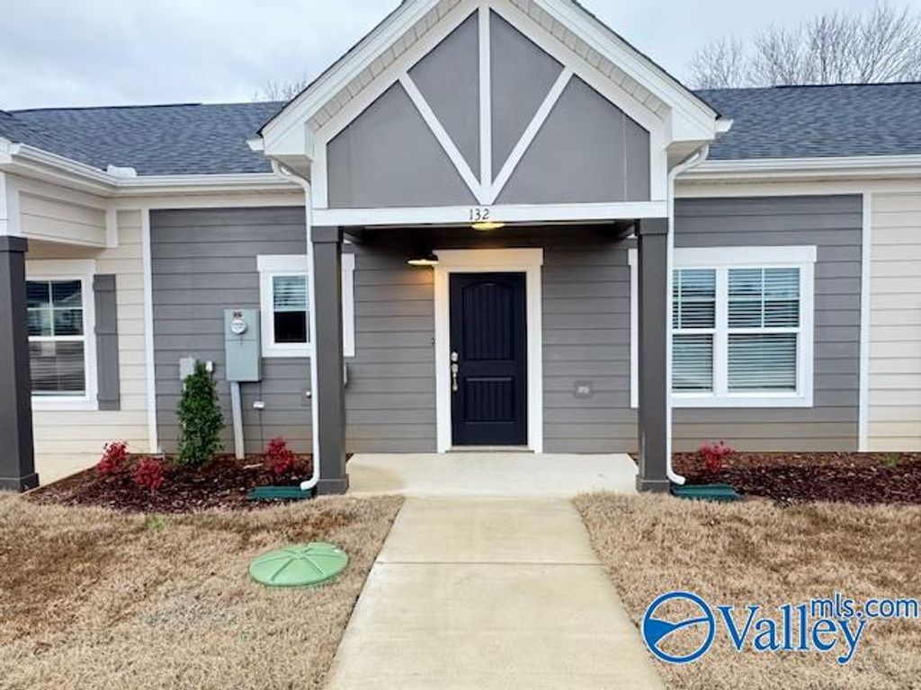 132 Foster Way Drive, Huntsville, AL 35806