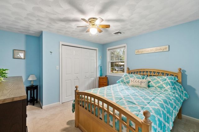 9 Cobleigh Drive, Tewksbury, MA 01876