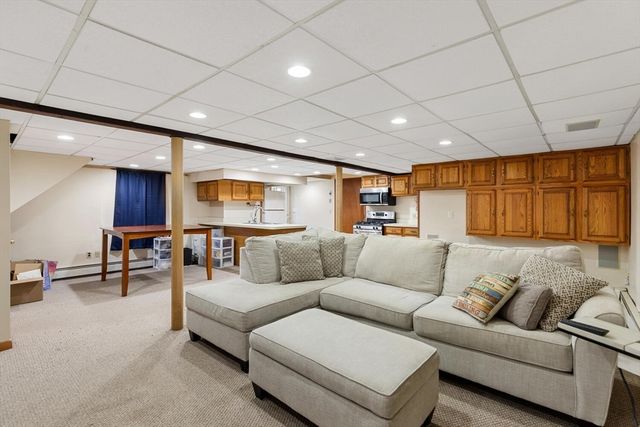 9 Cobleigh Drive, Tewksbury, MA 01876