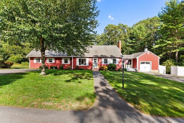 9 Cobleigh Drive, Tewksbury, MA 01876
