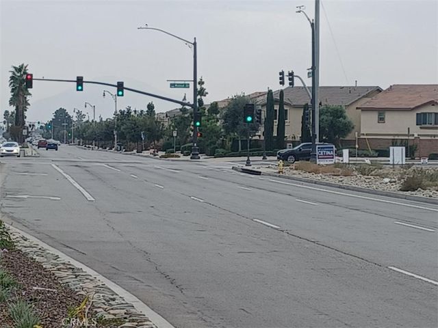 6705 Sierra Avenue, Fontana, CA 92336