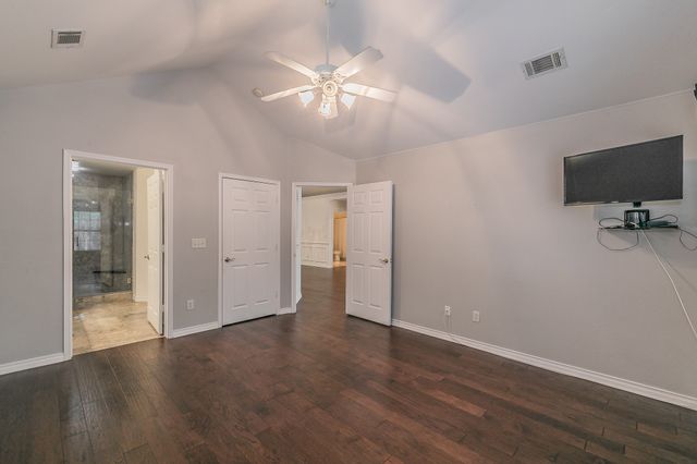 803 Cara Lane, Arlington, TX 76012