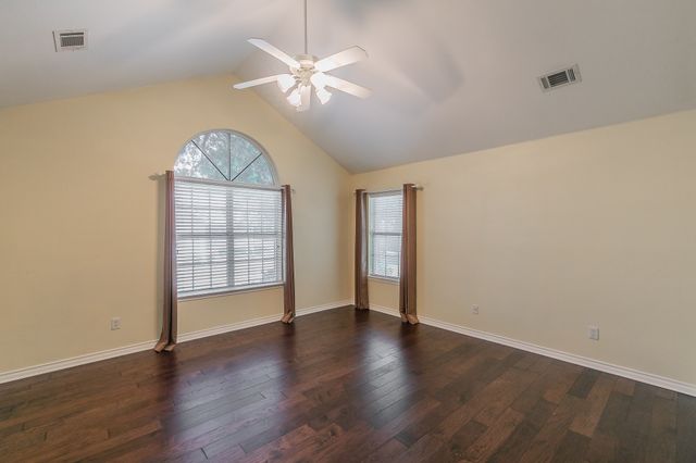 803 Cara Lane, Arlington, TX 76012