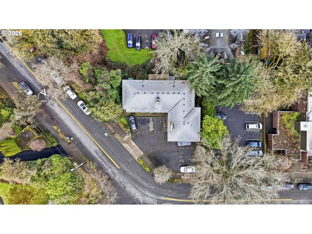 2575 Nw LOVEJOY St, Portland, OR 97210