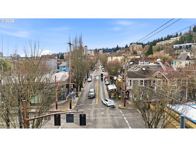 2575 Nw LOVEJOY St, Portland, OR 97210