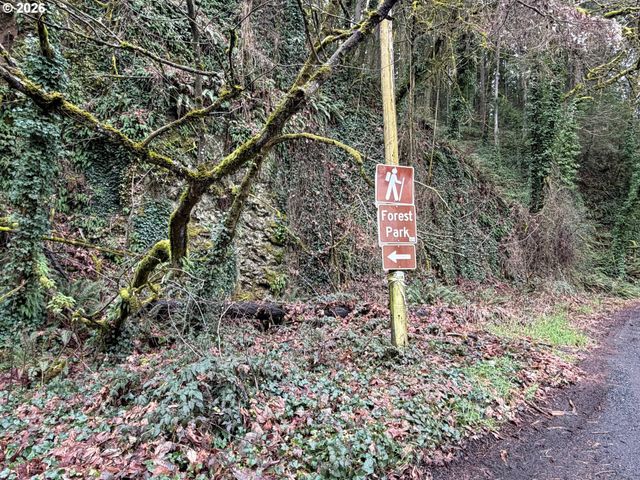 2575 Nw LOVEJOY St, Portland, OR 97210