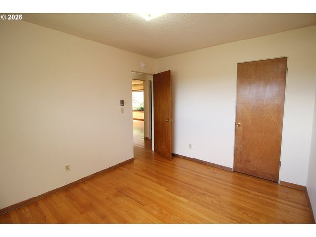 2575 Nw LOVEJOY St, Portland, OR 97210