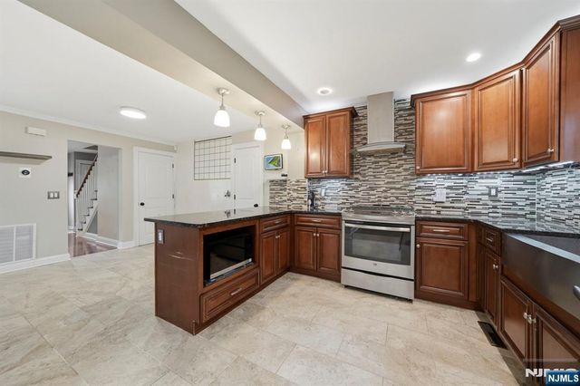 29 Fischer Avenue, Nutley, NJ 07110
