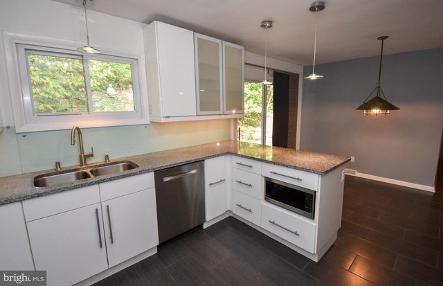 981 LIMEKILN RD, Doylestown, PA 18901