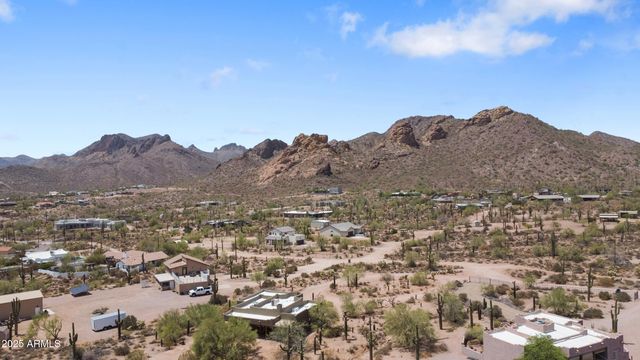 670 E MOON VISTA Street, Apache Junction, AZ 85119