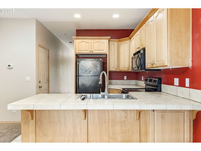 2833 Ne STAPLETON Rd, Vancouver, WA 98661