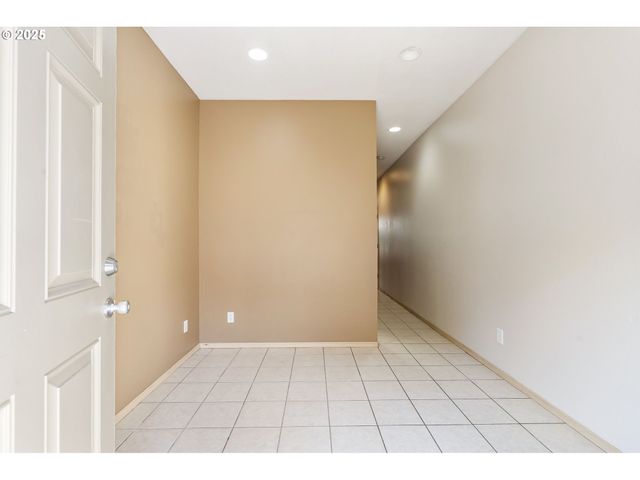 2833 Ne STAPLETON Rd, Vancouver, WA 98661