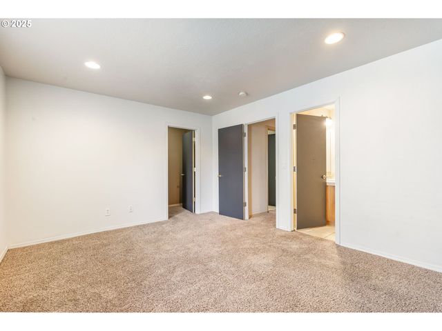 2833 Ne STAPLETON Rd, Vancouver, WA 98661