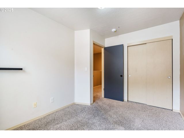 2833 Ne STAPLETON Rd, Vancouver, WA 98661