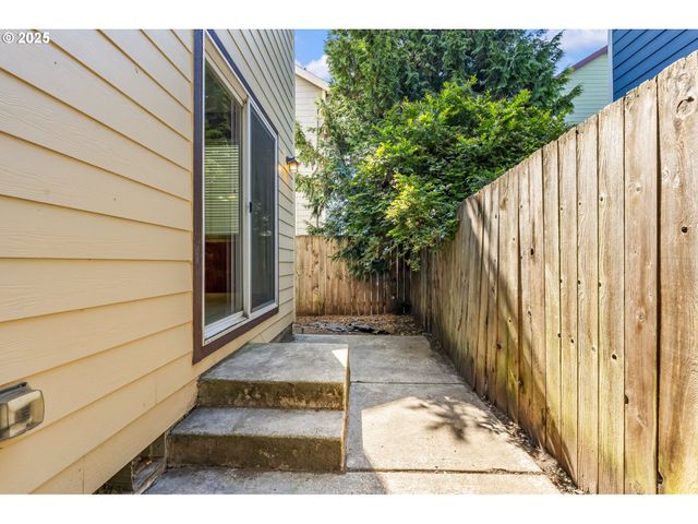 2833 Ne STAPLETON Rd, Vancouver, WA 98661