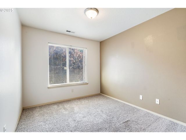 2833 Ne STAPLETON Rd, Vancouver, WA 98661