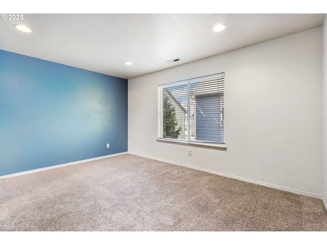 2833 Ne STAPLETON Rd, Vancouver, WA 98661