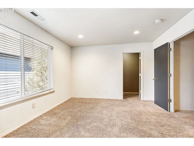 2833 Ne STAPLETON Rd, Vancouver, WA 98661