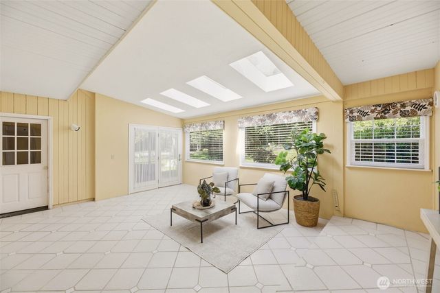 15714 Larson Lane, Mount Vernon, WA 98273
