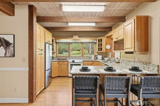 15714 Larson Lane, Mount Vernon, WA 98273