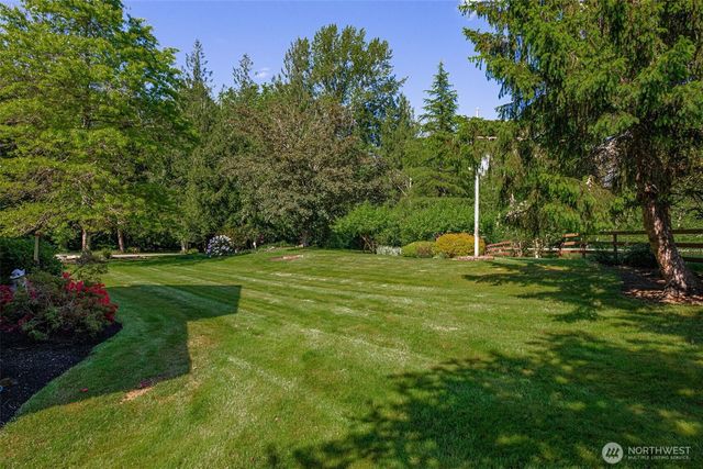 15714 Larson Lane, Mount Vernon, WA 98273