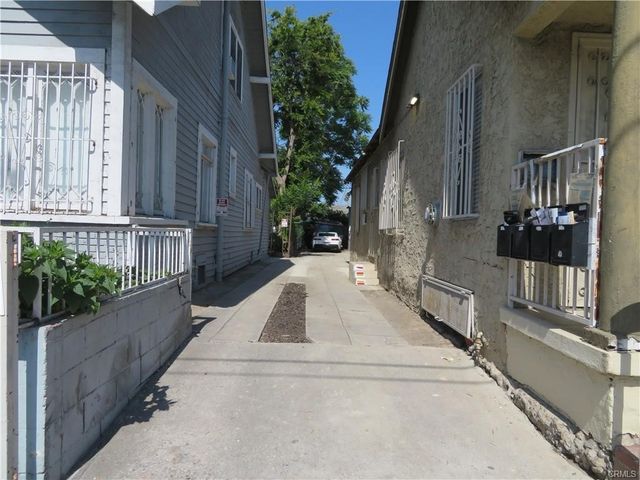 3923 S South Normandie Avenue, Los Angeles, CA 90037