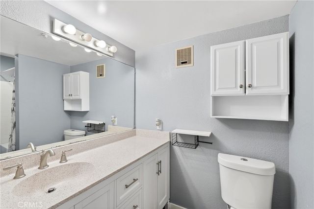 550 Orange Ave 114, Long Beach, CA 90802
