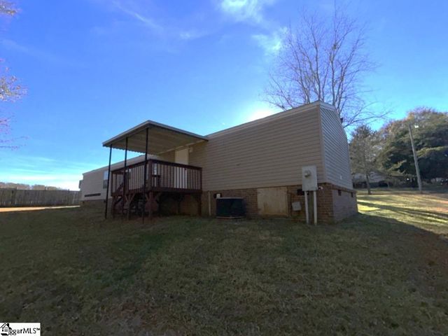 309 Beaver Pond Drive, Piedmont, SC 29673