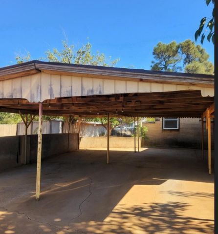 1212 Green Avenue, Wilson, TX 79381