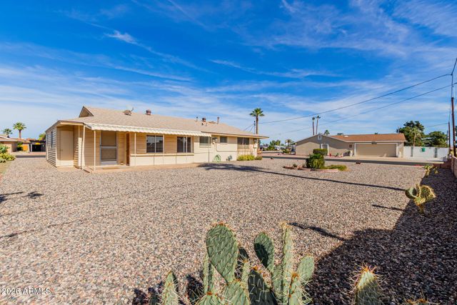 11023 W SUN CITY Boulevard, Sun City, AZ 85351