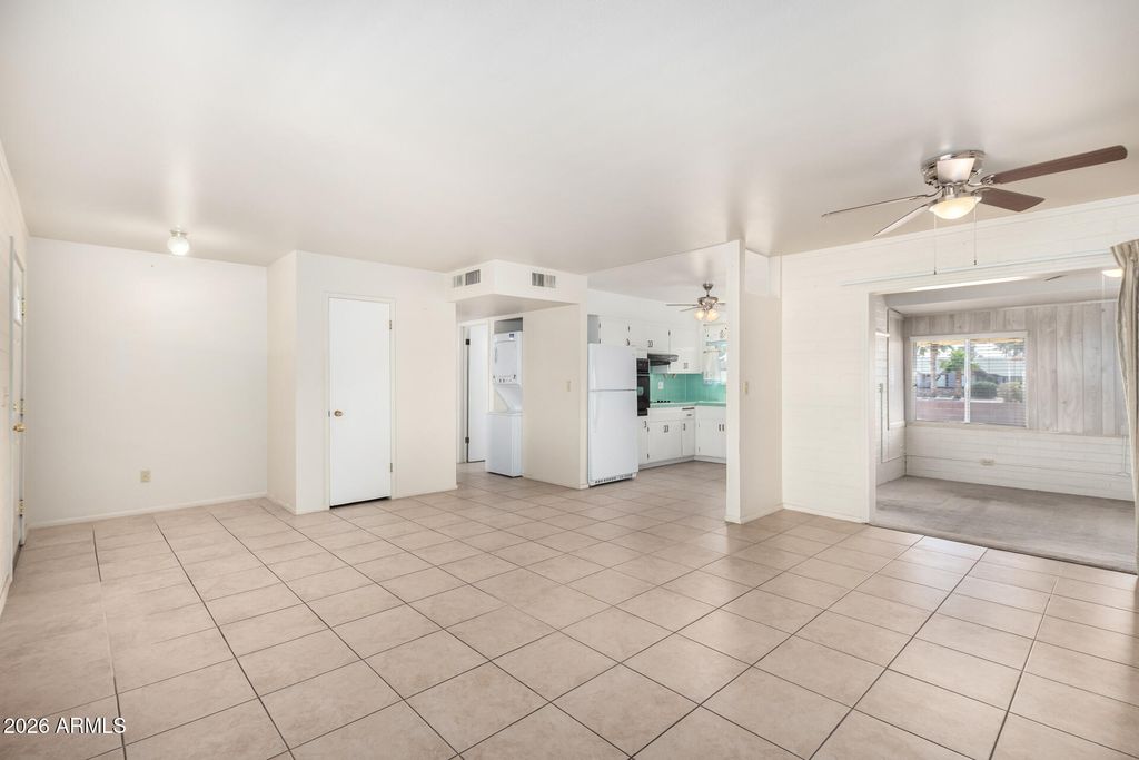 11023 W SUN CITY Boulevard, Sun City, AZ 85351 — photo 5