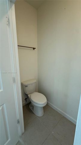 679 SE 13th St Cir, Homestead, FL 33034