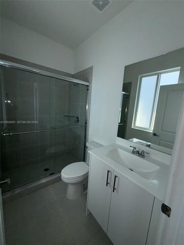 679 SE 13th St Cir, Homestead, FL 33034