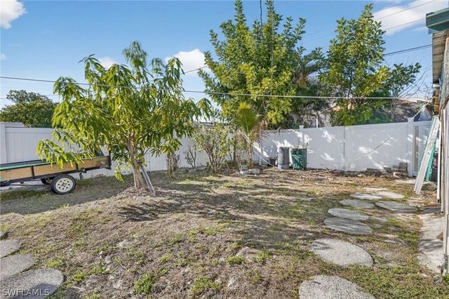 2201 Coronet ST, Fort Myers, FL 33907