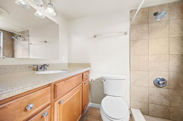 35 Sussex B, West Palm Beach, FL 33417