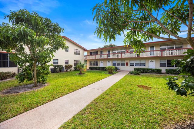 35 Sussex B, West Palm Beach, FL 33417