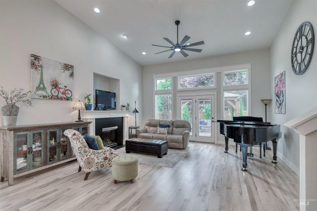 12420 W Murchison St, Boise, ID 83709