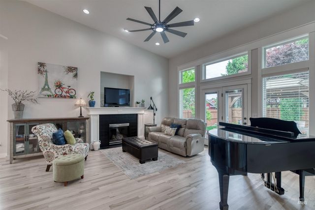 12420 W Murchison St, Boise, ID 83709