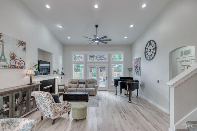 12420 W Murchison St, Boise, ID 83709