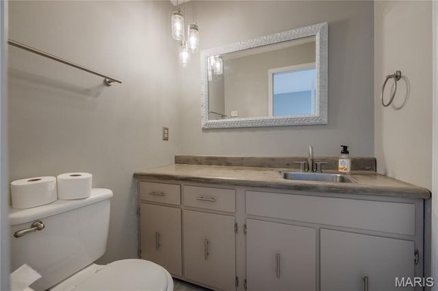 149 Rue Grand Drive, Lake St Louis, MO 63367