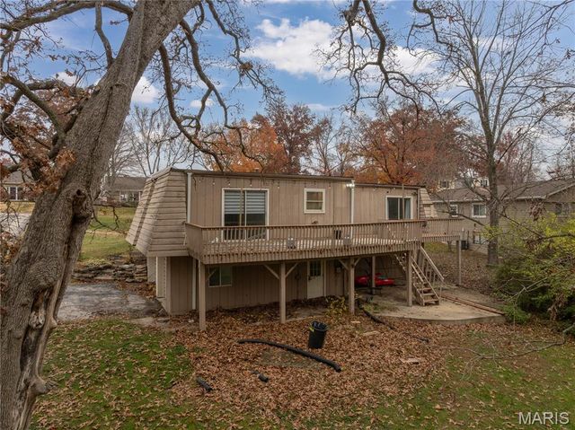 149 Rue Grand Drive, Lake St Louis, MO 63367