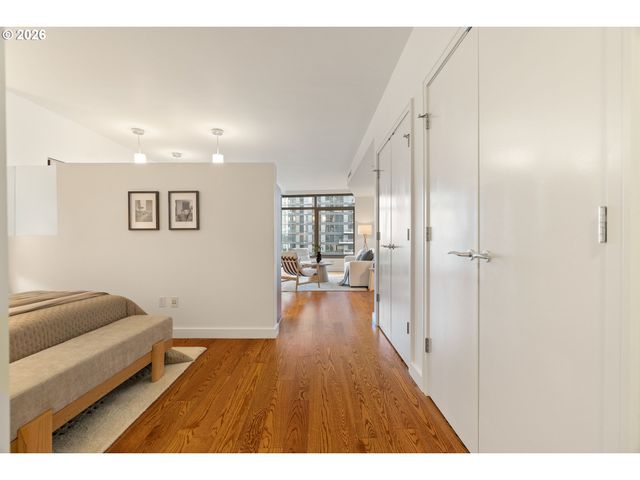 3601 S RIVER Pkwy 1214, Portland, OR 97239