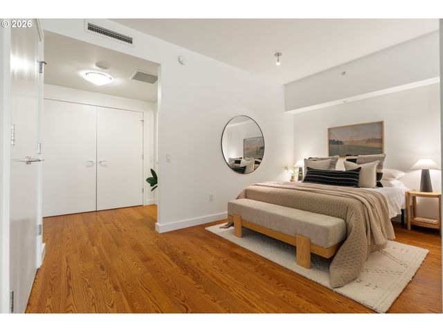 3601 S RIVER Pkwy 1214, Portland, OR 97239