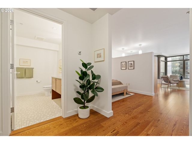 3601 S RIVER Pkwy 1214, Portland, OR 97239
