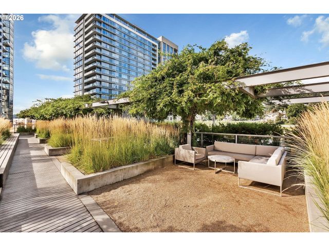 3601 S RIVER Pkwy 1214, Portland, OR 97239